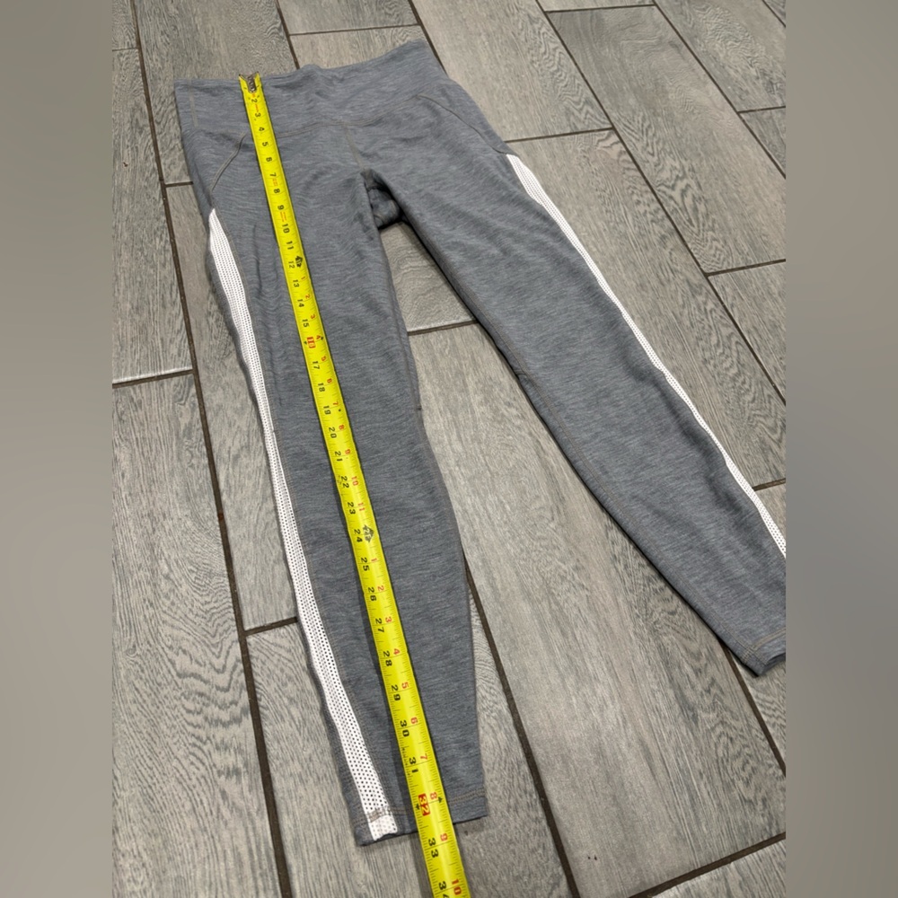 Athleta Grey High Rise Chaturanga Leggings Size Small - Picture 3 of 7